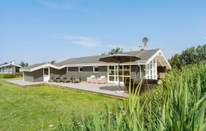 Stunning Home In Ringkøbing With Sauna